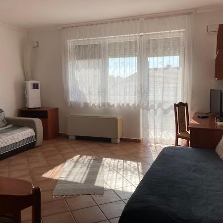 Noemi Apartman Apartamento Hajdúszoboszló Exterior foto